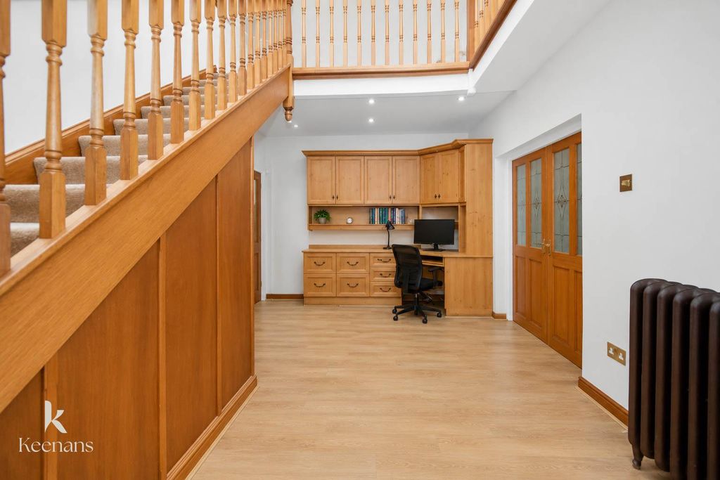 Property photo 3 of 49 3.Jpg
