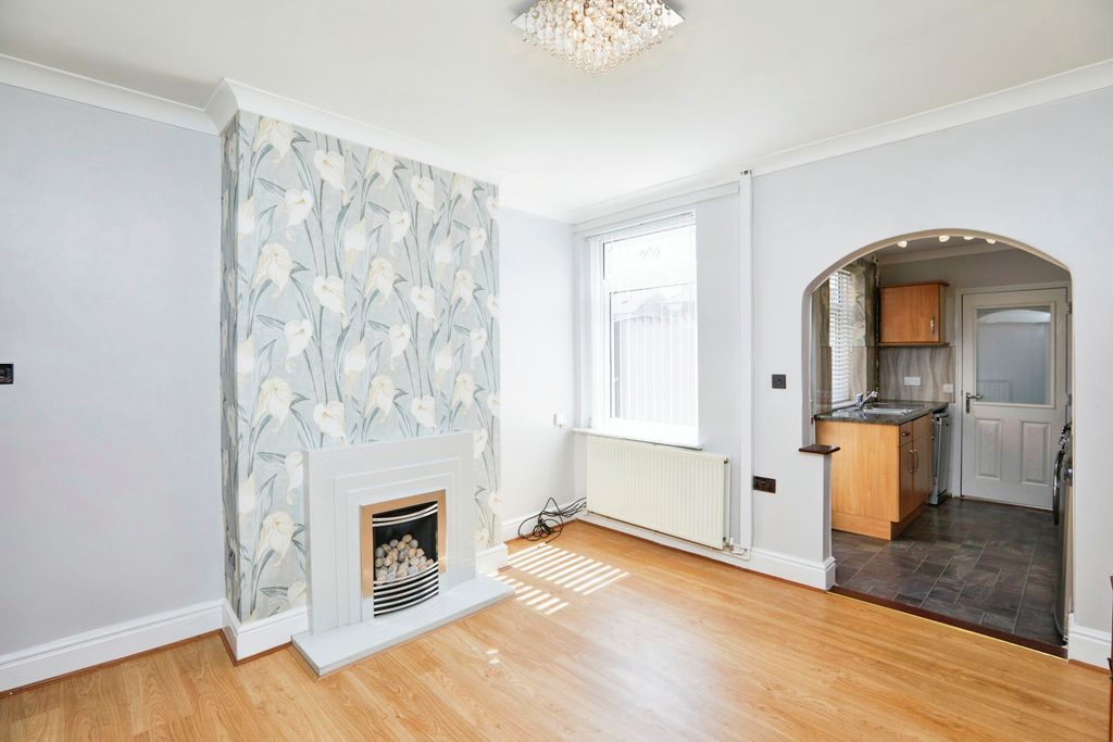 Property photo 3 of 13