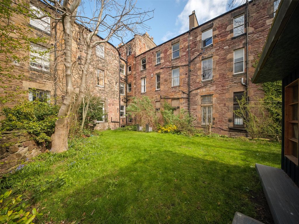 Property photo 3 of 26 Picture No. 48