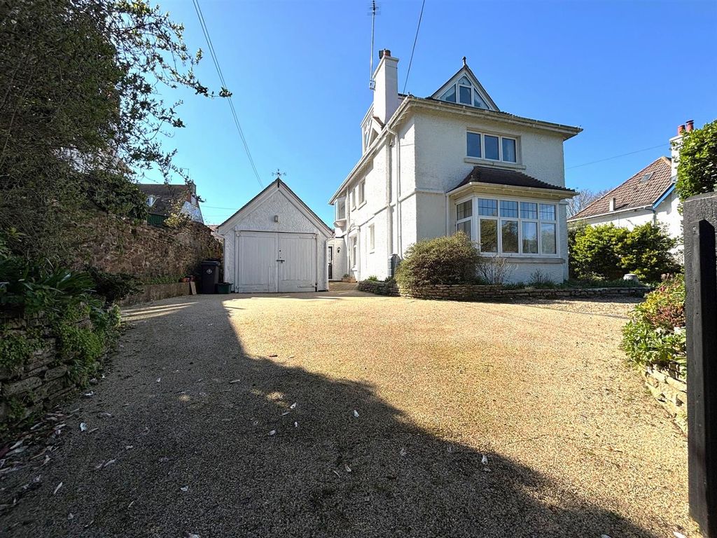 Property photo 2 of 34 4310 Property&Garage.Jpeg