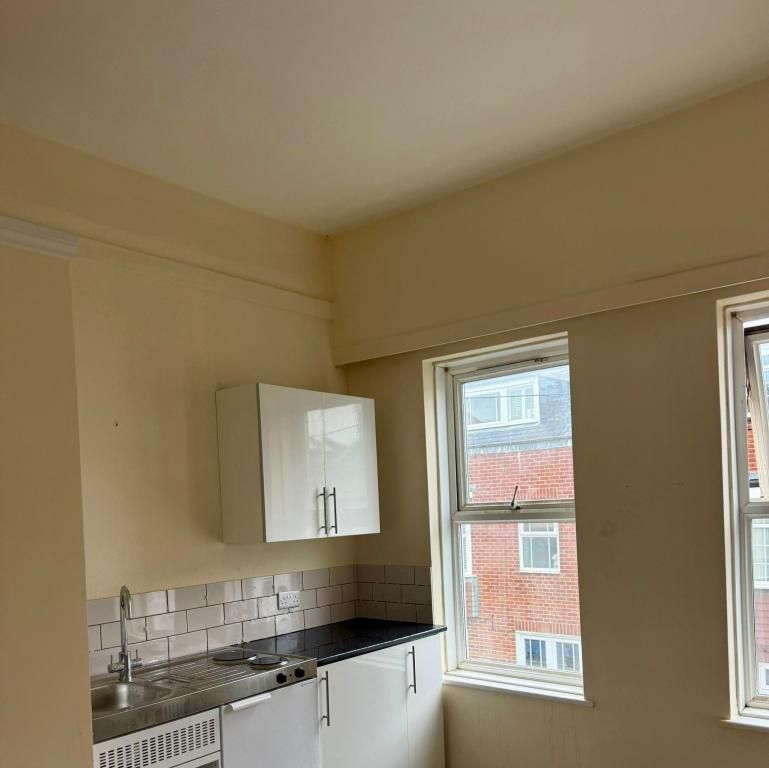 Property photo 2 of 3