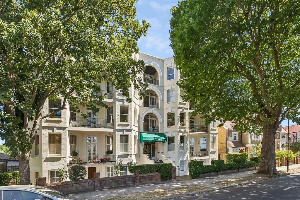 Property photo 1 of 11 Burlington Court, W4 - For Sale
