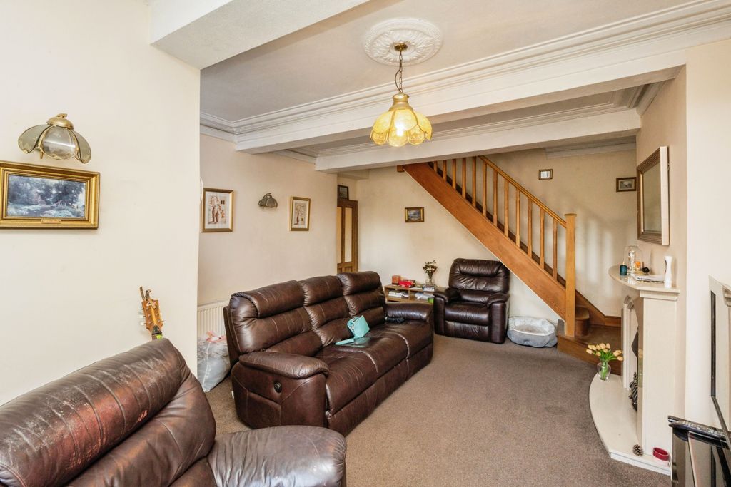 Property photo 3 of 3
