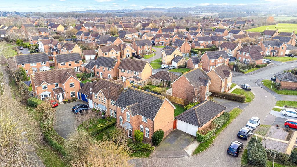 Property photo 1 of 21