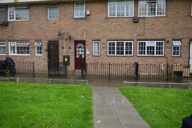Property photo 1 of 12