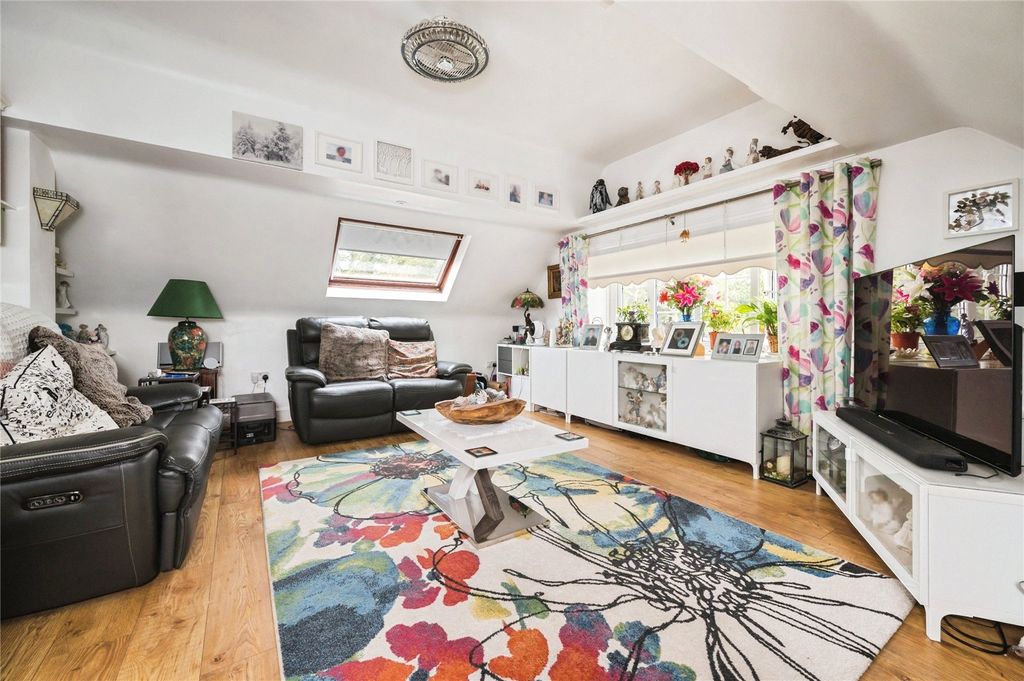 Property photo 2 of 13 Picture No. 05