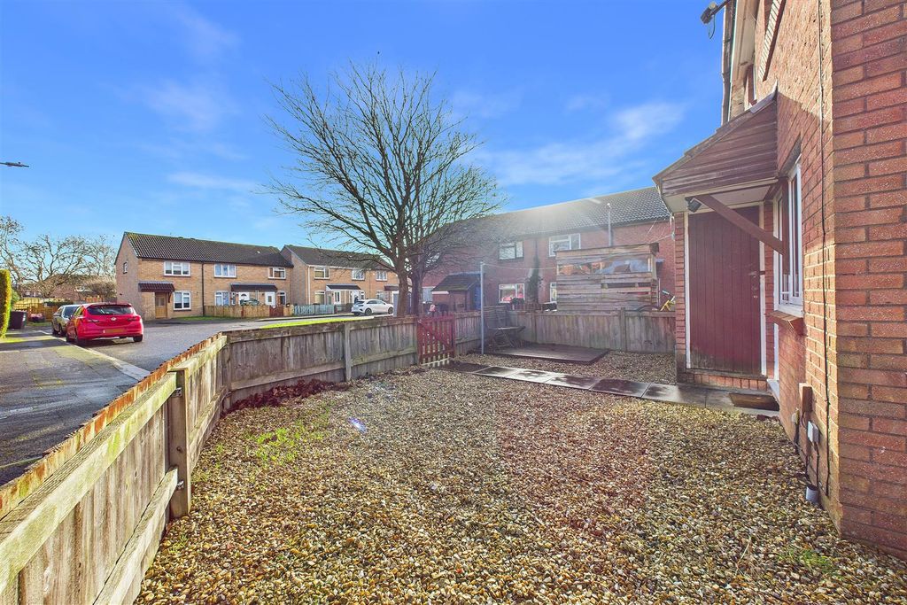 Property photo 2 of 10