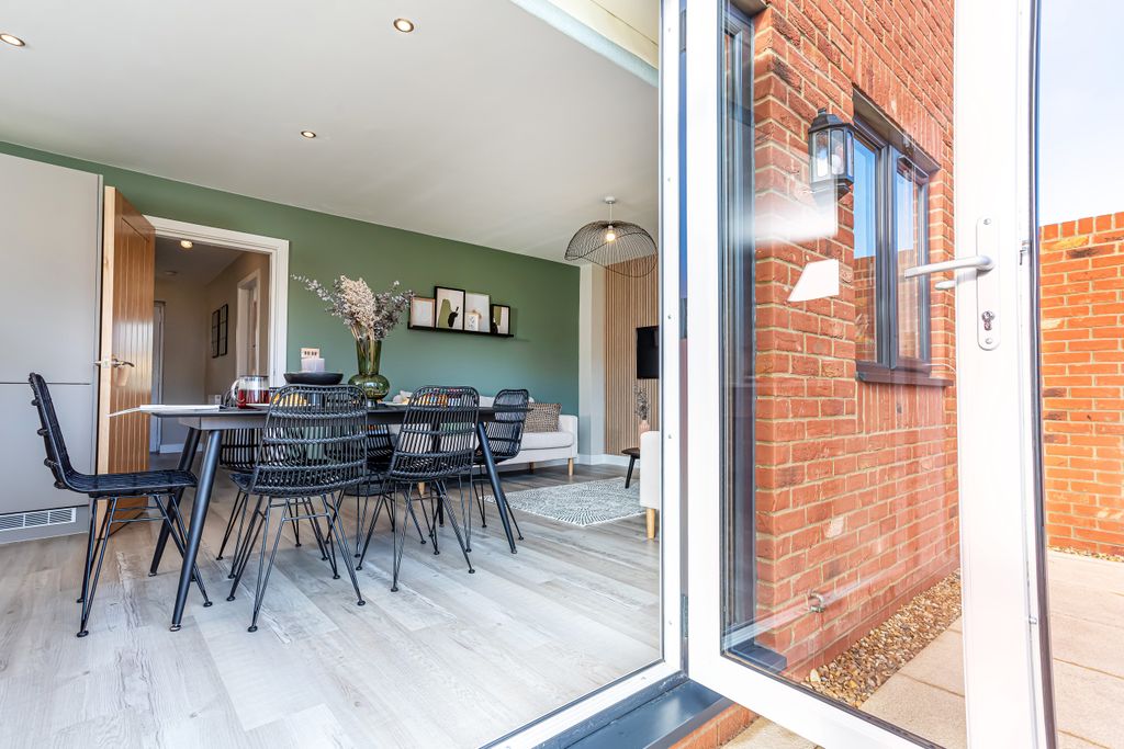 Property photo 3 of 24