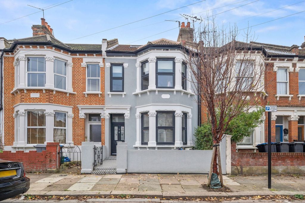 Property photo 3 of 19