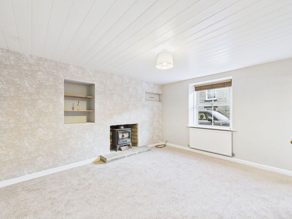 Property photo 3 of 24