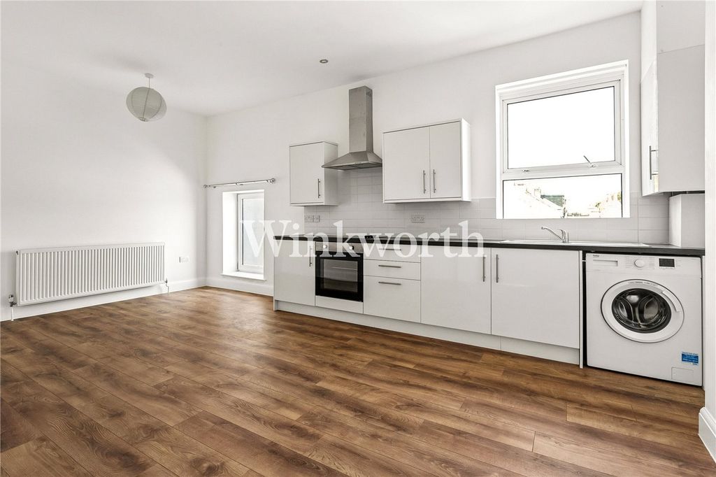 Property photo 2 of 13 Picture No. 09