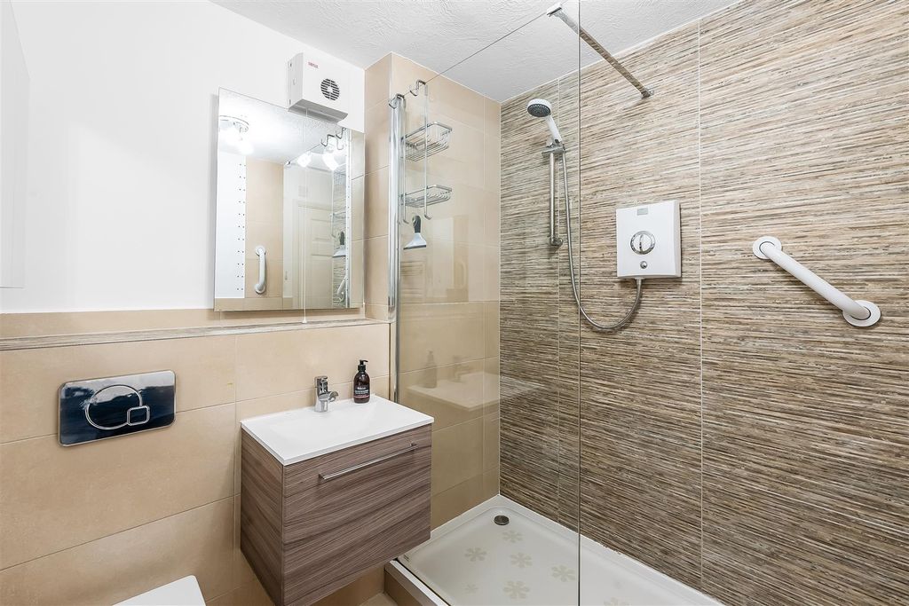 Property photo 3 of 10 Flat-5-Norfolk-Mews-7.Jpg