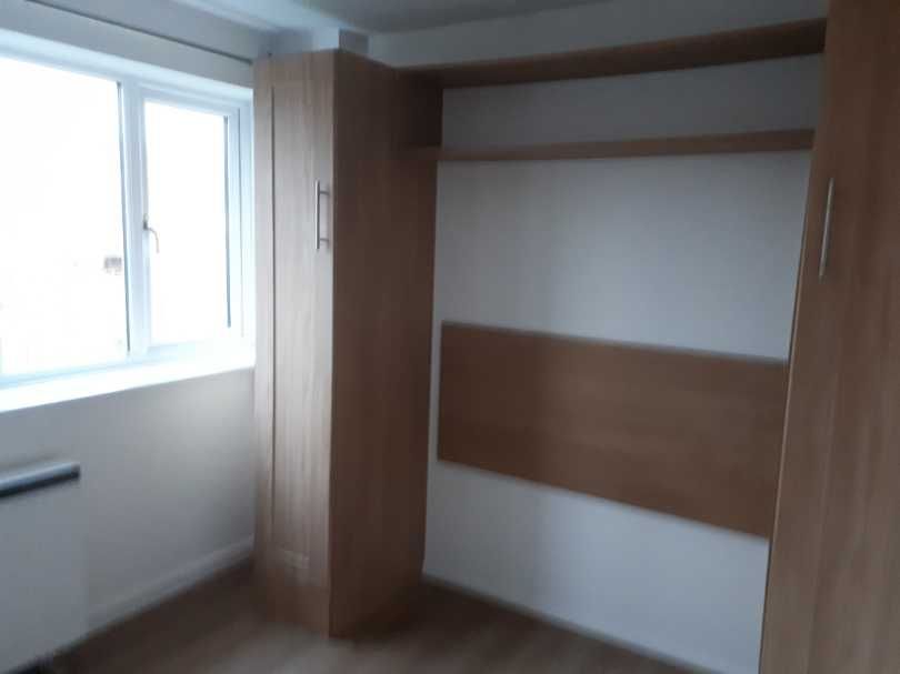 Property photo 2 of 5 Bedroom