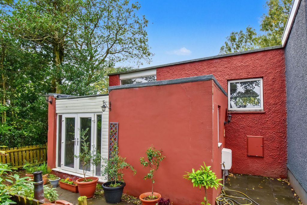Property photo 1 of 16 Exterior