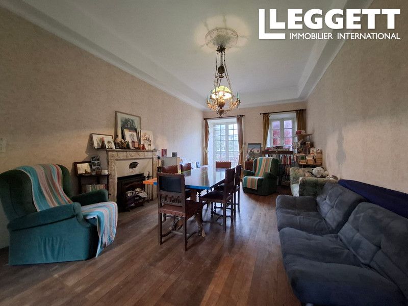 Property photo 2 of 10