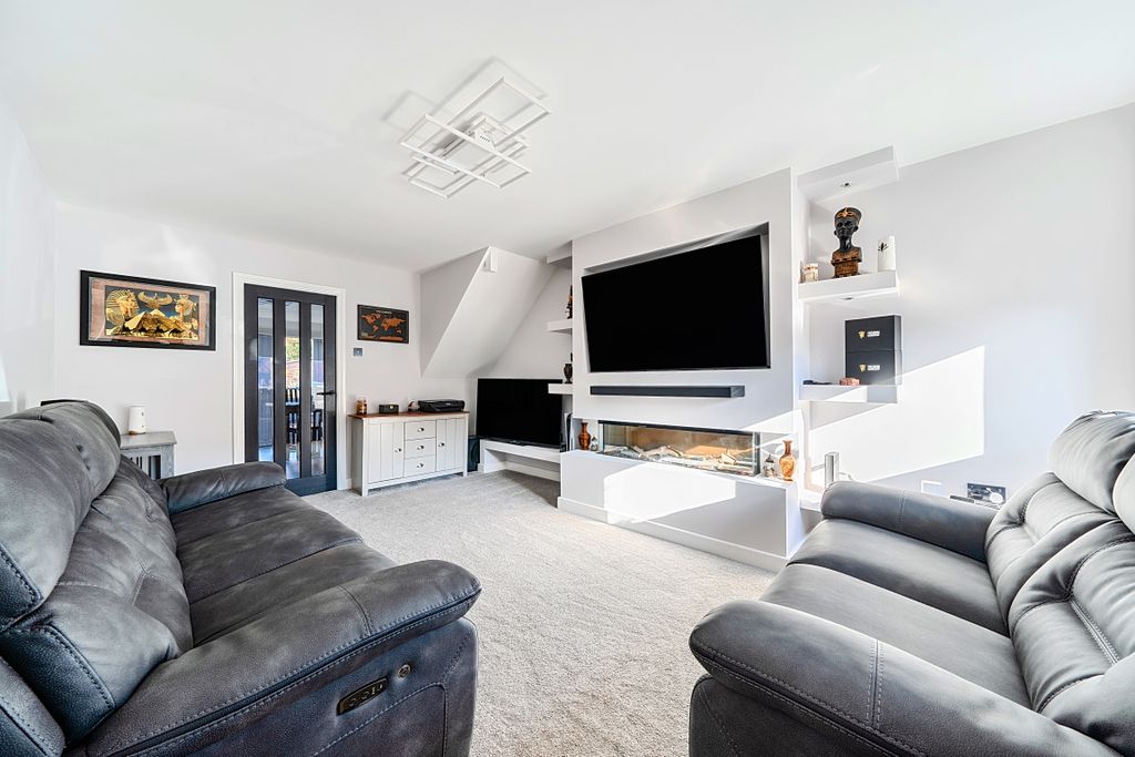 Property photo 2 of 15 1358024-1-68d50B813287E
