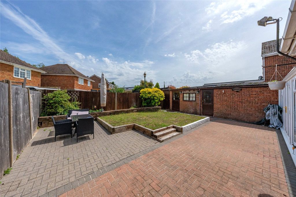 Property photo 3 of 16 Picture No. 14