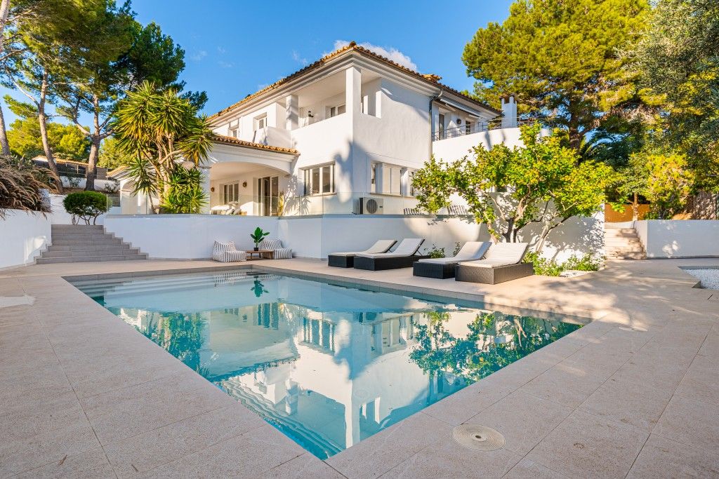 Property photo 1 of 20 Exterior And Pool