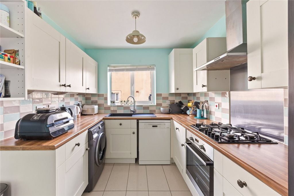 Property photo 3 of 18 Picture No. 20
