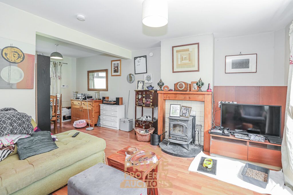 Property photo 3 of 25