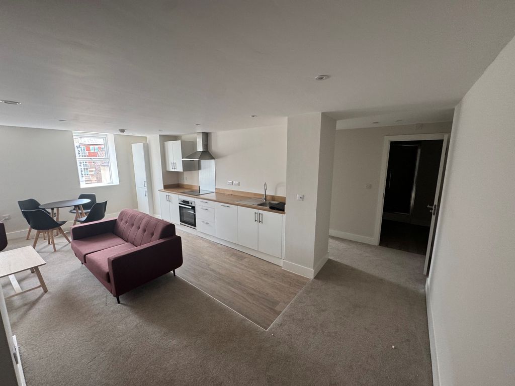 Property photo 1 of 6 Living Room