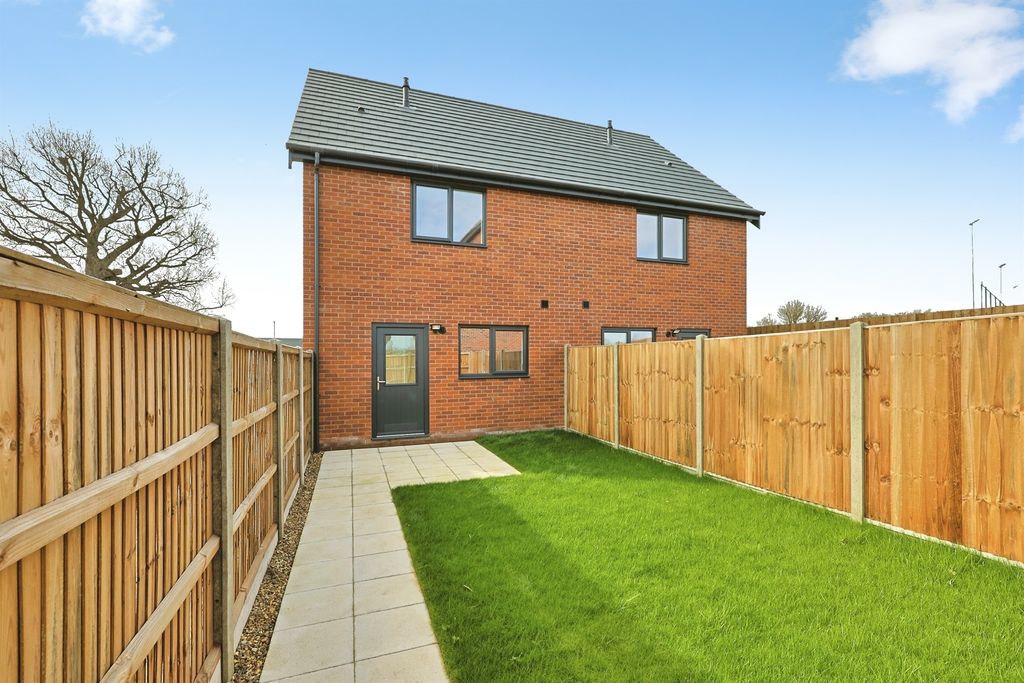 Property photo 2 of 14