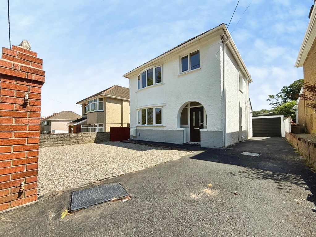 Property photo 2 of 21