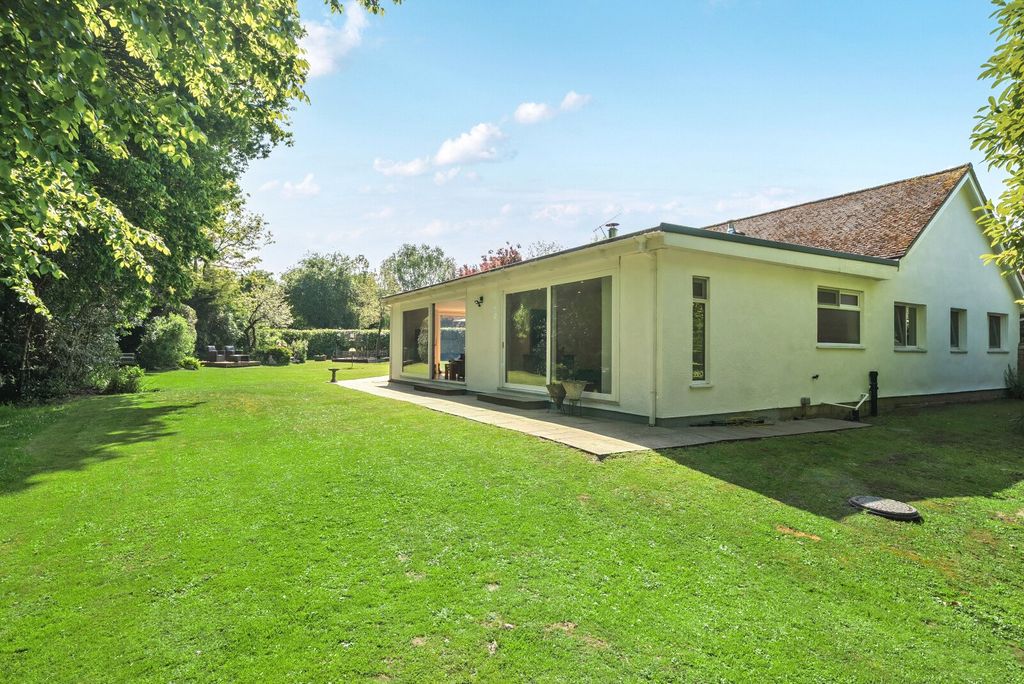 Property photo 1 of 19 Garden