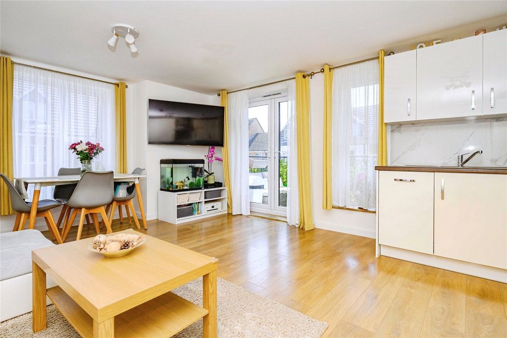 Property photo 3 of 14 Lounge/Kitchen