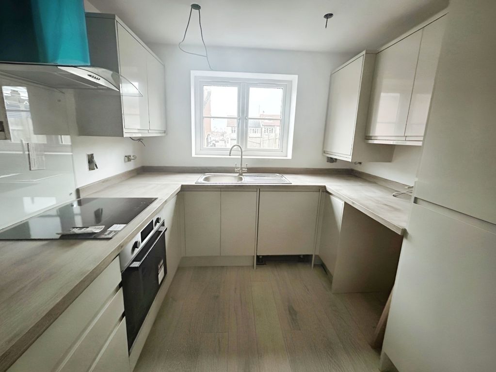 Property photo 2 of 11 3708814