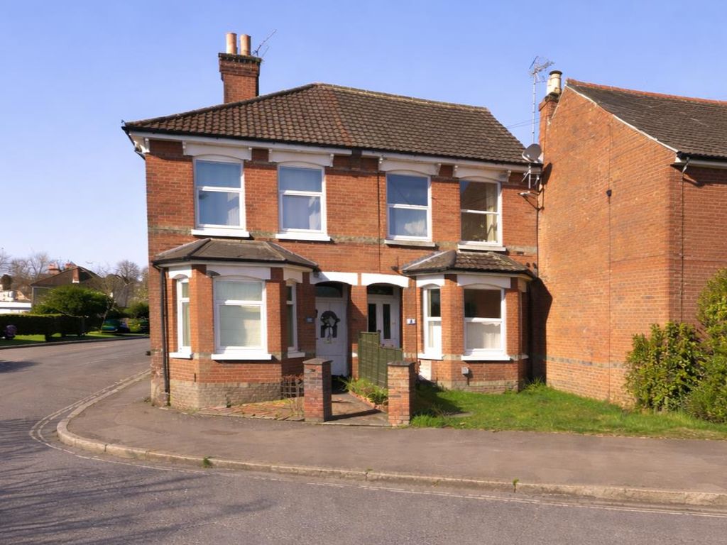 Property photo 1 of 9 Front.Png