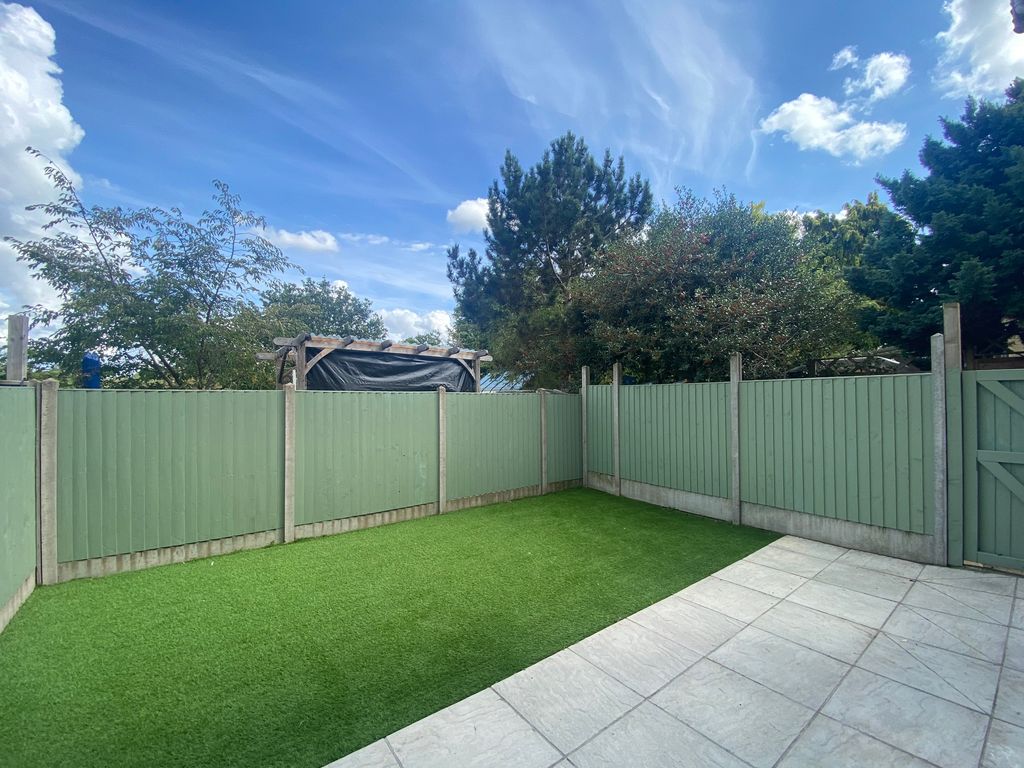 Property photo 2 of 8 View