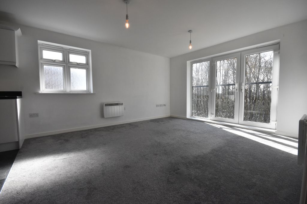 Property photo 3 of 13 Living Room