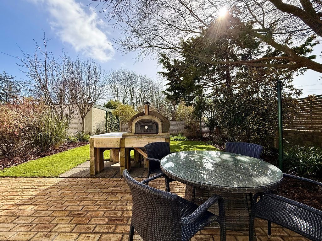 Property photo 3 of 25 Photo 25