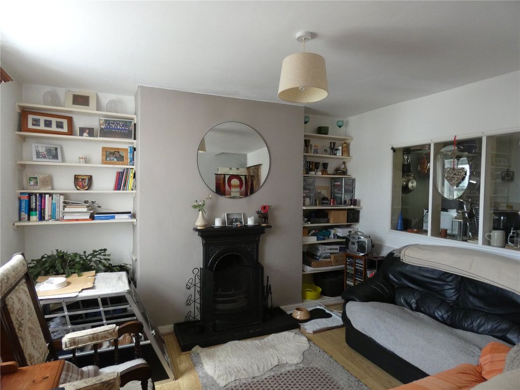 Property photo 2 of 16 Picture No. 04