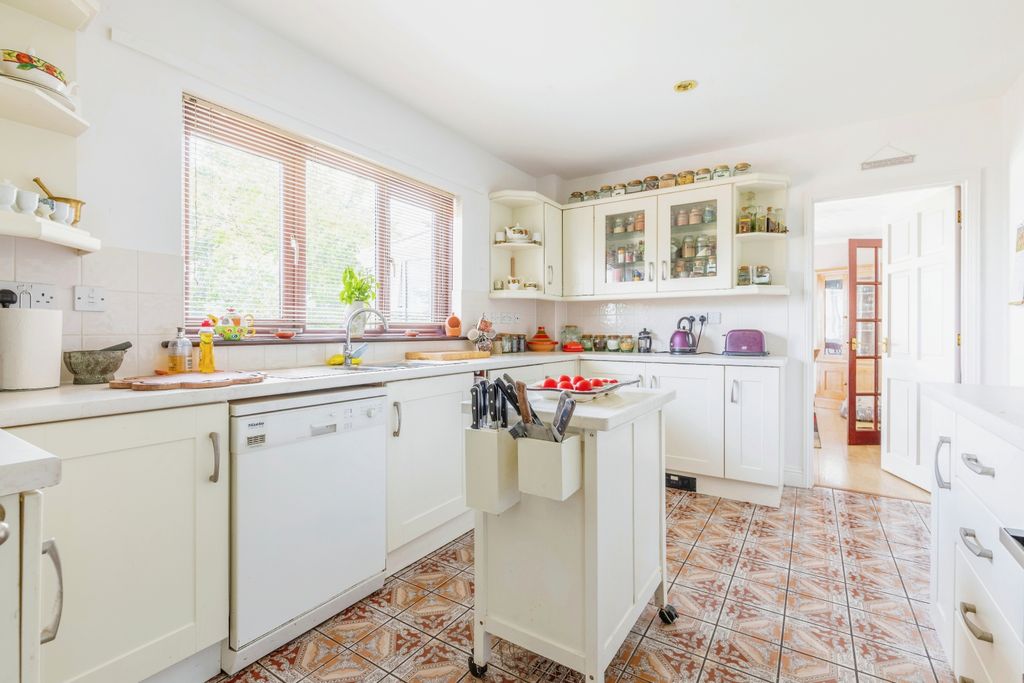 Property photo 3 of 17 Photography
