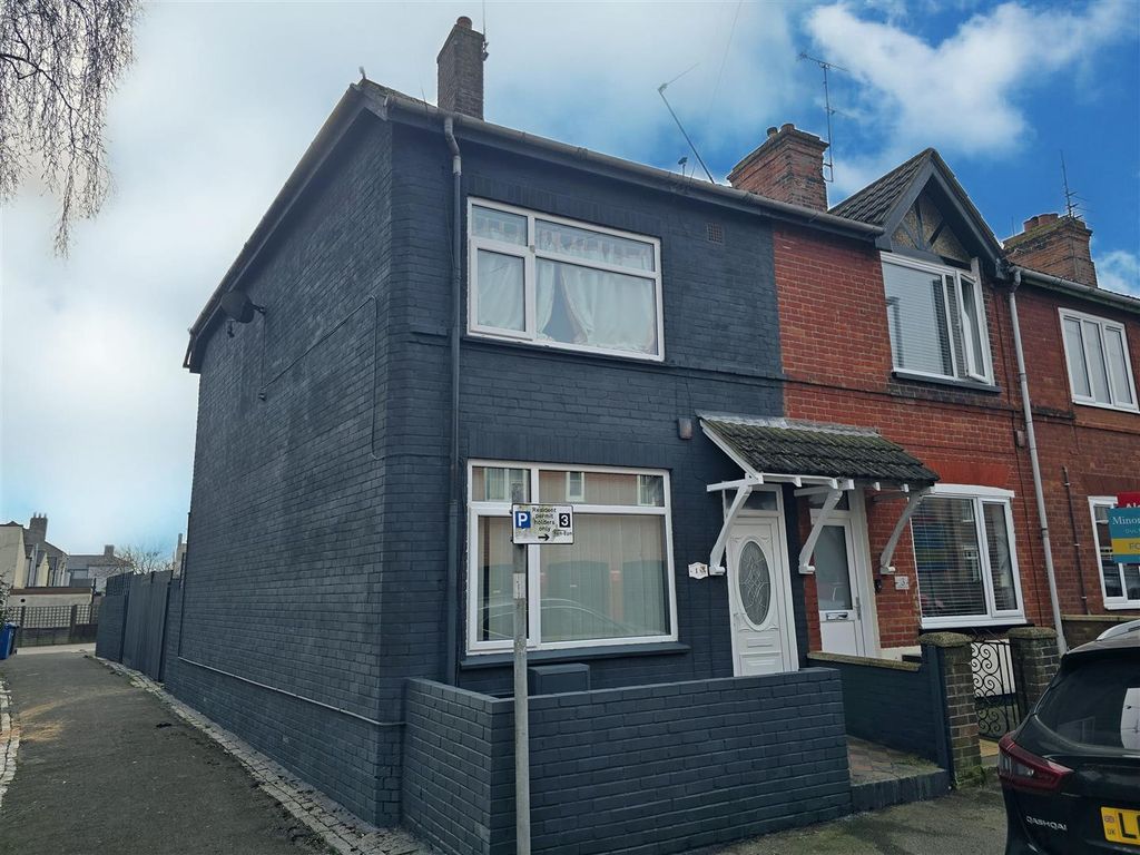 Property photo 1 of 15 Front