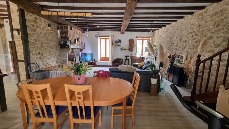 Property photo 2 of 14 Photo 2