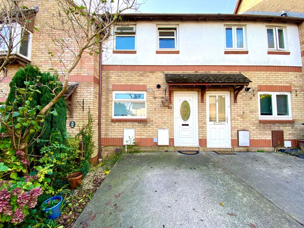 Property photo 2 of 18