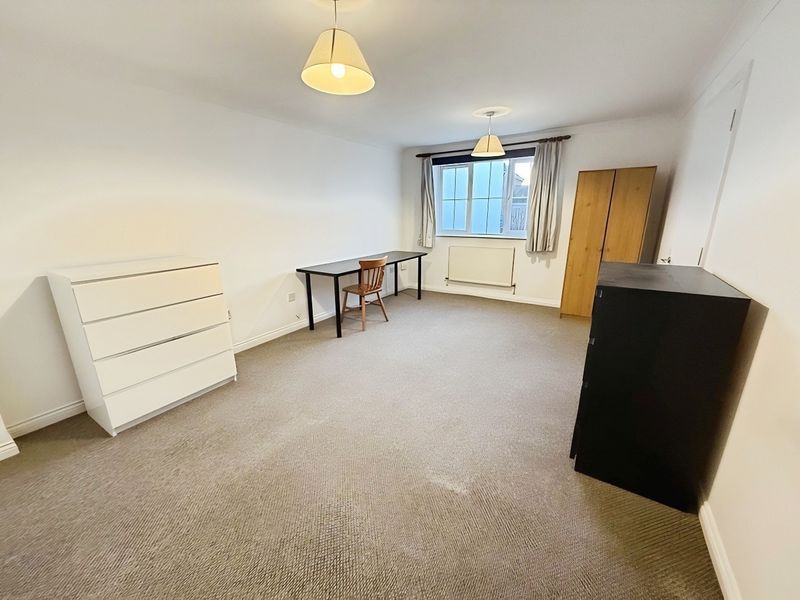 Property photo 2 of 18 Photo 36