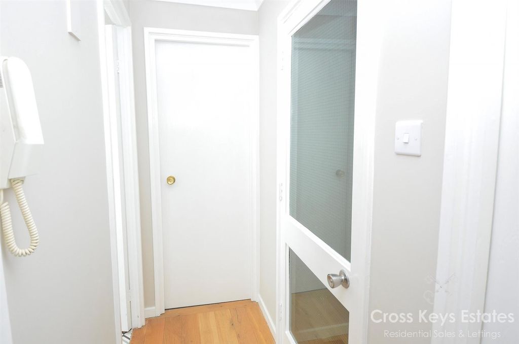 Property photo 3 of 20 Hallway