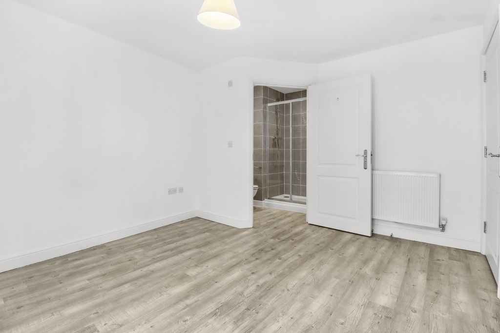 Property photo 2 of 7 Img_9241
