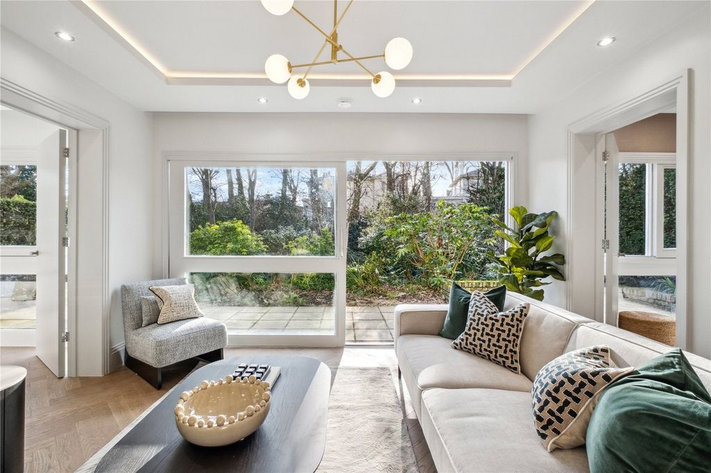 Property photo 2 of 15 A08J3000000Onduiao_Cso240663_03.Jpg