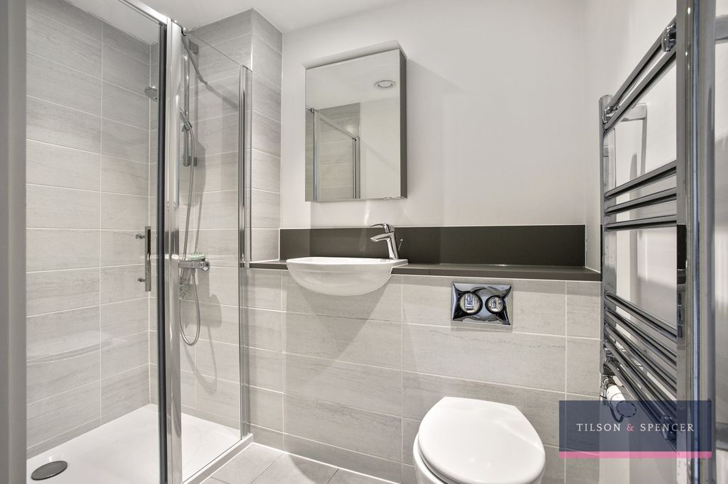 Property photo 2 of 18 14