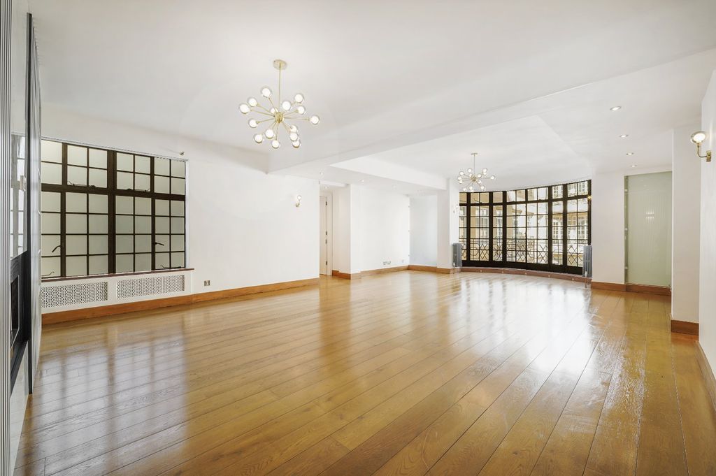 Property photo 3 of 21