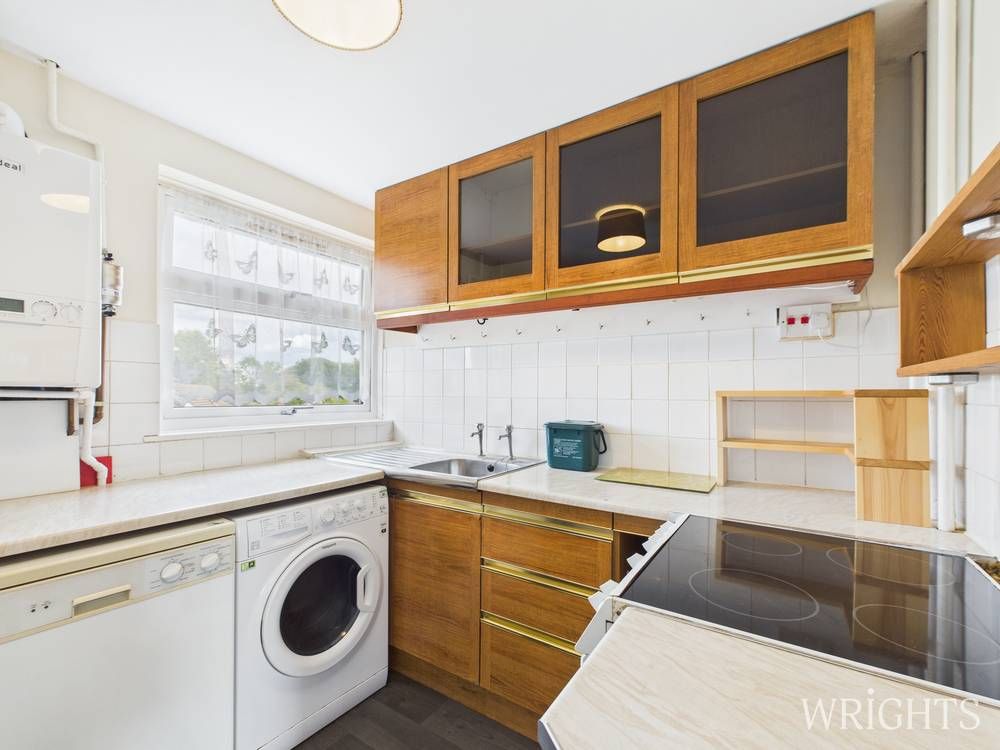 Property photo 2 of 7 Cam02678G0-Pr0251-Still006-Thumbnail-H750-70