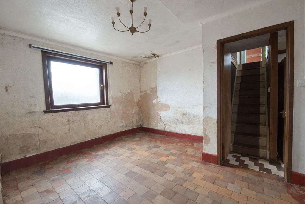 Property photo 2 of 17 2.Png