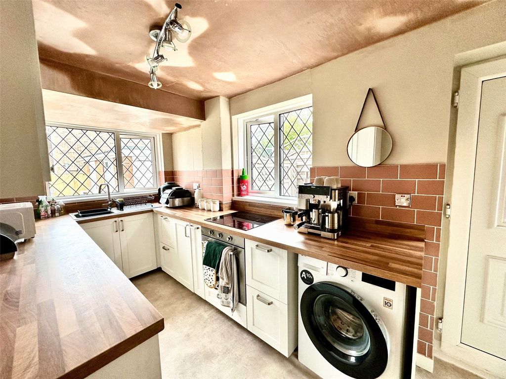 Property photo 3 of 10 Picture No. 03