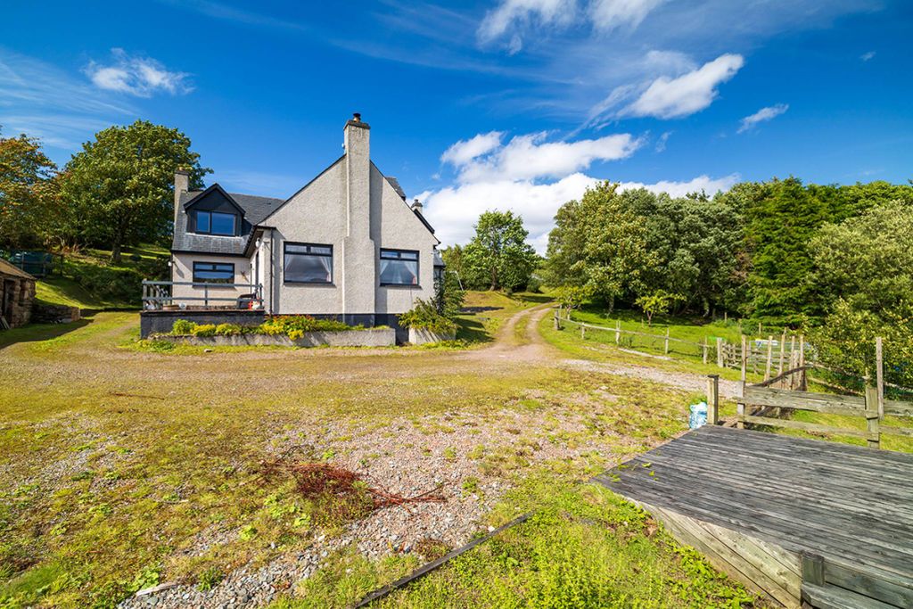 Property photo 1 of 30