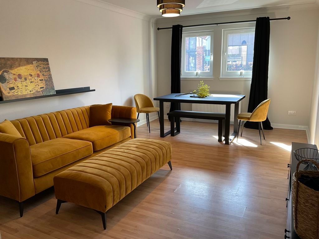 Property photo 1 of 9 Photo 5